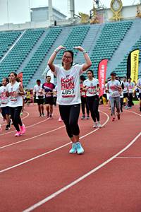 BIB: 4853, 1095, 4816
                            <button type="button" onclick="openModal(6099136)" class="btn btn-primary btn-sm float-right btn-popup" data-toggle="modal" data-target=".modal-high-quality">
                        <i class="fas fa-shopping-cart"></i> Add to Cart
                    </button>
                                            <button type="button" onclick="isThisMe(6099136, true)" class="btn btn-success btn-sm float-right btn-popup btn-isme hidden" data-toggle="tooltip" data-placement="bottom" title="นี่คือรูปของคุณใช่ไหม คลิกที่นี่เพื่อเอาเข้าอัลบั้ม">
                        <i class="fas fa-plus"></i> Add to album
                    </button>
                    <button type="button" onclick="isThisMe(6099136, false)" class="btn btn-warning btn-sm float-right btn-popup btn-isnotme hidden">
                        <i class="fas fa-ban"></i> Remove from album
                    </button>