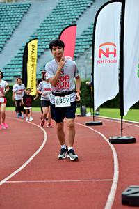 BIB: 6357
                            <button type="button" onclick="openModal(6099065)" class="btn btn-primary btn-sm float-right btn-popup" data-toggle="modal" data-target=".modal-high-quality">
                        <i class="fas fa-shopping-cart"></i> Add to Cart
                    </button>
                                            <button type="button" onclick="isThisMe(6099065, true)" class="btn btn-success btn-sm float-right btn-popup btn-isme hidden" data-toggle="tooltip" data-placement="bottom" title="นี่คือรูปของคุณใช่ไหม คลิกที่นี่เพื่อเอาเข้าอัลบั้ม">
                        <i class="fas fa-plus"></i> Add to album
                    </button>
                    <button type="button" onclick="isThisMe(6099065, false)" class="btn btn-warning btn-sm float-right btn-popup btn-isnotme hidden">
                        <i class="fas fa-ban"></i> Remove from album
                    </button>