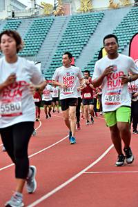 BIB: 4981, 0392, 4878, 5580
                            <button type="button" onclick="openModal(6099335)" class="btn btn-primary btn-sm float-right btn-popup" data-toggle="modal" data-target=".modal-high-quality">
                        <i class="fas fa-shopping-cart"></i> Add to Cart
                    </button>
                                            <button type="button" onclick="isThisMe(6099335, true)" class="btn btn-success btn-sm float-right btn-popup btn-isme hidden" data-toggle="tooltip" data-placement="bottom" title="นี่คือรูปของคุณใช่ไหม คลิกที่นี่เพื่อเอาเข้าอัลบั้ม">
                        <i class="fas fa-plus"></i> Add to album
                    </button>
                    <button type="button" onclick="isThisMe(6099335, false)" class="btn btn-warning btn-sm float-right btn-popup btn-isnotme hidden">
                        <i class="fas fa-ban"></i> Remove from album
                    </button>