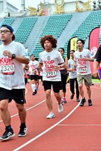 BIB: 2320, 1764, 2901
                            <button type="button" onclick="openModal(6099317)" class="btn btn-primary btn-sm float-right btn-popup" data-toggle="modal" data-target=".modal-high-quality">
                        <i class="fas fa-shopping-cart"></i> Add to Cart
                    </button>
                                            <button type="button" onclick="isThisMe(6099317, true)" class="btn btn-success btn-sm float-right btn-popup btn-isme hidden" data-toggle="tooltip" data-placement="bottom" title="นี่คือรูปของคุณใช่ไหม คลิกที่นี่เพื่อเอาเข้าอัลบั้ม">
                        <i class="fas fa-plus"></i> Add to album
                    </button>
                    <button type="button" onclick="isThisMe(6099317, false)" class="btn btn-warning btn-sm float-right btn-popup btn-isnotme hidden">
                        <i class="fas fa-ban"></i> Remove from album
                    </button>