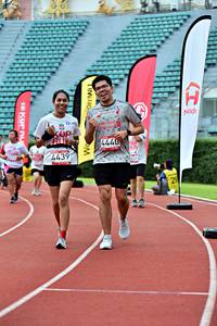 BIB: 4440, 4439
                            <button type="button" onclick="openModal(6099522)" class="btn btn-primary btn-sm float-right btn-popup" data-toggle="modal" data-target=".modal-high-quality">
                        <i class="fas fa-shopping-cart"></i> Add to Cart
                    </button>
                                            <button type="button" onclick="isThisMe(6099522, true)" class="btn btn-success btn-sm float-right btn-popup btn-isme hidden" data-toggle="tooltip" data-placement="bottom" title="นี่คือรูปของคุณใช่ไหม คลิกที่นี่เพื่อเอาเข้าอัลบั้ม">
                        <i class="fas fa-plus"></i> Add to album
                    </button>
                    <button type="button" onclick="isThisMe(6099522, false)" class="btn btn-warning btn-sm float-right btn-popup btn-isnotme hidden">
                        <i class="fas fa-ban"></i> Remove from album
                    </button>