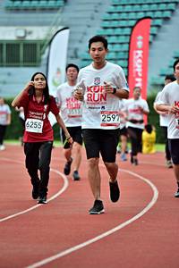 BIB: 3513, 2019, 2597, 6255
                            <button type="button" onclick="openModal(6099434)" class="btn btn-primary btn-sm float-right btn-popup" data-toggle="modal" data-target=".modal-high-quality">
                        <i class="fas fa-shopping-cart"></i> Add to Cart
                    </button>
                                            <button type="button" onclick="isThisMe(6099434, true)" class="btn btn-success btn-sm float-right btn-popup btn-isme hidden" data-toggle="tooltip" data-placement="bottom" title="นี่คือรูปของคุณใช่ไหม คลิกที่นี่เพื่อเอาเข้าอัลบั้ม">
                        <i class="fas fa-plus"></i> Add to album
                    </button>
                    <button type="button" onclick="isThisMe(6099434, false)" class="btn btn-warning btn-sm float-right btn-popup btn-isnotme hidden">
                        <i class="fas fa-ban"></i> Remove from album
                    </button>