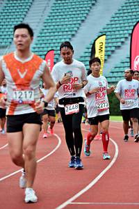 BIB: 1217, 2273, 7356, 2448
                            <button type="button" onclick="openModal(6098802)" class="btn btn-primary btn-sm float-right btn-popup" data-toggle="modal" data-target=".modal-high-quality">
                        <i class="fas fa-shopping-cart"></i> Add to Cart
                    </button>
                                            <button type="button" onclick="isThisMe(6098802, true)" class="btn btn-success btn-sm float-right btn-popup btn-isme hidden" data-toggle="tooltip" data-placement="bottom" title="นี่คือรูปของคุณใช่ไหม คลิกที่นี่เพื่อเอาเข้าอัลบั้ม">
                        <i class="fas fa-plus"></i> Add to album
                    </button>
                    <button type="button" onclick="isThisMe(6098802, false)" class="btn btn-warning btn-sm float-right btn-popup btn-isnotme hidden">
                        <i class="fas fa-ban"></i> Remove from album
                    </button>