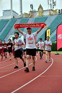 BIB: 5094, 8114, 113
                            <button type="button" onclick="openModal(6099116)" class="btn btn-primary btn-sm float-right btn-popup" data-toggle="modal" data-target=".modal-high-quality">
                        <i class="fas fa-shopping-cart"></i> Add to Cart
                    </button>
                                            <button type="button" onclick="isThisMe(6099116, true)" class="btn btn-success btn-sm float-right btn-popup btn-isme hidden" data-toggle="tooltip" data-placement="bottom" title="นี่คือรูปของคุณใช่ไหม คลิกที่นี่เพื่อเอาเข้าอัลบั้ม">
                        <i class="fas fa-plus"></i> Add to album
                    </button>
                    <button type="button" onclick="isThisMe(6099116, false)" class="btn btn-warning btn-sm float-right btn-popup btn-isnotme hidden">
                        <i class="fas fa-ban"></i> Remove from album
                    </button>