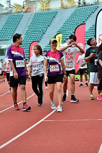 BIB: 8970, 2816, 8497, 5686
                            <button type="button" onclick="openModal(6099291)" class="btn btn-primary btn-sm float-right btn-popup" data-toggle="modal" data-target=".modal-high-quality">
                        <i class="fas fa-shopping-cart"></i> Add to Cart
                    </button>
                                            <button type="button" onclick="isThisMe(6099291, true)" class="btn btn-success btn-sm float-right btn-popup btn-isme hidden" data-toggle="tooltip" data-placement="bottom" title="นี่คือรูปของคุณใช่ไหม คลิกที่นี่เพื่อเอาเข้าอัลบั้ม">
                        <i class="fas fa-plus"></i> Add to album
                    </button>
                    <button type="button" onclick="isThisMe(6099291, false)" class="btn btn-warning btn-sm float-right btn-popup btn-isnotme hidden">
                        <i class="fas fa-ban"></i> Remove from album
                    </button>