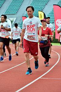 BIB: 2011, 5220, 1910, 4976, 5641
                            <button type="button" onclick="openModal(6099696)" class="btn btn-primary btn-sm float-right btn-popup" data-toggle="modal" data-target=".modal-high-quality">
                        <i class="fas fa-shopping-cart"></i> Add to Cart
                    </button>
                                            <button type="button" onclick="isThisMe(6099696, true)" class="btn btn-success btn-sm float-right btn-popup btn-isme hidden" data-toggle="tooltip" data-placement="bottom" title="นี่คือรูปของคุณใช่ไหม คลิกที่นี่เพื่อเอาเข้าอัลบั้ม">
                        <i class="fas fa-plus"></i> Add to album
                    </button>
                    <button type="button" onclick="isThisMe(6099696, false)" class="btn btn-warning btn-sm float-right btn-popup btn-isnotme hidden">
                        <i class="fas fa-ban"></i> Remove from album
                    </button>