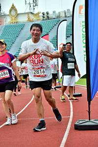 BIB: 8952, 686
                            <button type="button" onclick="openModal(6099297)" class="btn btn-primary btn-sm float-right btn-popup" data-toggle="modal" data-target=".modal-high-quality">
                        <i class="fas fa-shopping-cart"></i> Add to Cart
                    </button>
                                            <button type="button" onclick="isThisMe(6099297, true)" class="btn btn-success btn-sm float-right btn-popup btn-isme hidden" data-toggle="tooltip" data-placement="bottom" title="นี่คือรูปของคุณใช่ไหม คลิกที่นี่เพื่อเอาเข้าอัลบั้ม">
                        <i class="fas fa-plus"></i> Add to album
                    </button>
                    <button type="button" onclick="isThisMe(6099297, false)" class="btn btn-warning btn-sm float-right btn-popup btn-isnotme hidden">
                        <i class="fas fa-ban"></i> Remove from album
                    </button>