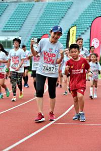 BIB: 3371, 7487, 486
                            <button type="button" onclick="openModal(6098831)" class="btn btn-primary btn-sm float-right btn-popup" data-toggle="modal" data-target=".modal-high-quality">
                        <i class="fas fa-shopping-cart"></i> Add to Cart
                    </button>
                                            <button type="button" onclick="isThisMe(6098831, true)" class="btn btn-success btn-sm float-right btn-popup btn-isme hidden" data-toggle="tooltip" data-placement="bottom" title="นี่คือรูปของคุณใช่ไหม คลิกที่นี่เพื่อเอาเข้าอัลบั้ม">
                        <i class="fas fa-plus"></i> Add to album
                    </button>
                    <button type="button" onclick="isThisMe(6098831, false)" class="btn btn-warning btn-sm float-right btn-popup btn-isnotme hidden">
                        <i class="fas fa-ban"></i> Remove from album
                    </button>