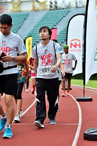 BIB: 889, 2019
                            <button type="button" onclick="openModal(6099155)" class="btn btn-primary btn-sm float-right btn-popup" data-toggle="modal" data-target=".modal-high-quality">
                        <i class="fas fa-shopping-cart"></i> Add to Cart
                    </button>
                                            <button type="button" onclick="isThisMe(6099155, true)" class="btn btn-success btn-sm float-right btn-popup btn-isme hidden" data-toggle="tooltip" data-placement="bottom" title="นี่คือรูปของคุณใช่ไหม คลิกที่นี่เพื่อเอาเข้าอัลบั้ม">
                        <i class="fas fa-plus"></i> Add to album
                    </button>
                    <button type="button" onclick="isThisMe(6099155, false)" class="btn btn-warning btn-sm float-right btn-popup btn-isnotme hidden">
                        <i class="fas fa-ban"></i> Remove from album
                    </button>