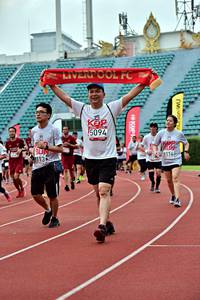 BIB: 5094, 8114, 8113
                            <button type="button" onclick="openModal(6099119)" class="btn btn-primary btn-sm float-right btn-popup" data-toggle="modal" data-target=".modal-high-quality">
                        <i class="fas fa-shopping-cart"></i> Add to Cart
                    </button>
                                            <button type="button" onclick="isThisMe(6099119, true)" class="btn btn-success btn-sm float-right btn-popup btn-isme hidden" data-toggle="tooltip" data-placement="bottom" title="นี่คือรูปของคุณใช่ไหม คลิกที่นี่เพื่อเอาเข้าอัลบั้ม">
                        <i class="fas fa-plus"></i> Add to album
                    </button>
                    <button type="button" onclick="isThisMe(6099119, false)" class="btn btn-warning btn-sm float-right btn-popup btn-isnotme hidden">
                        <i class="fas fa-ban"></i> Remove from album
                    </button>