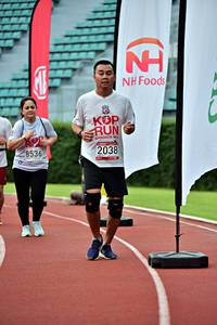 BIB: 2038, 8536
                            <button type="button" onclick="openModal(6099455)" class="btn btn-primary btn-sm float-right btn-popup" data-toggle="modal" data-target=".modal-high-quality">
                        <i class="fas fa-shopping-cart"></i> Add to Cart
                    </button>
                                            <button type="button" onclick="isThisMe(6099455, true)" class="btn btn-success btn-sm float-right btn-popup btn-isme hidden" data-toggle="tooltip" data-placement="bottom" title="นี่คือรูปของคุณใช่ไหม คลิกที่นี่เพื่อเอาเข้าอัลบั้ม">
                        <i class="fas fa-plus"></i> Add to album
                    </button>
                    <button type="button" onclick="isThisMe(6099455, false)" class="btn btn-warning btn-sm float-right btn-popup btn-isnotme hidden">
                        <i class="fas fa-ban"></i> Remove from album
                    </button>