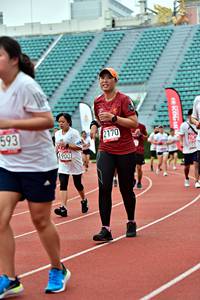 BIB: 593, 2170, 1900
                            <button type="button" onclick="openModal(6099808)" class="btn btn-primary btn-sm float-right btn-popup" data-toggle="modal" data-target=".modal-high-quality">
                        <i class="fas fa-shopping-cart"></i> Add to Cart
                    </button>
                                            <button type="button" onclick="isThisMe(6099808, true)" class="btn btn-success btn-sm float-right btn-popup btn-isme hidden" data-toggle="tooltip" data-placement="bottom" title="นี่คือรูปของคุณใช่ไหม คลิกที่นี่เพื่อเอาเข้าอัลบั้ม">
                        <i class="fas fa-plus"></i> Add to album
                    </button>
                    <button type="button" onclick="isThisMe(6099808, false)" class="btn btn-warning btn-sm float-right btn-popup btn-isnotme hidden">
                        <i class="fas fa-ban"></i> Remove from album
                    </button>