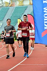 BIB: 5088, 5717, 802
                            <button type="button" onclick="openModal(6099813)" class="btn btn-primary btn-sm float-right btn-popup" data-toggle="modal" data-target=".modal-high-quality">
                        <i class="fas fa-shopping-cart"></i> Add to Cart
                    </button>
                                            <button type="button" onclick="isThisMe(6099813, true)" class="btn btn-success btn-sm float-right btn-popup btn-isme hidden" data-toggle="tooltip" data-placement="bottom" title="นี่คือรูปของคุณใช่ไหม คลิกที่นี่เพื่อเอาเข้าอัลบั้ม">
                        <i class="fas fa-plus"></i> Add to album
                    </button>
                    <button type="button" onclick="isThisMe(6099813, false)" class="btn btn-warning btn-sm float-right btn-popup btn-isnotme hidden">
                        <i class="fas fa-ban"></i> Remove from album
                    </button>