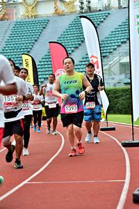 BIB: 1552, 9747, 4837, 1393
                            <button type="button" onclick="openModal(6099765)" class="btn btn-primary btn-sm float-right btn-popup" data-toggle="modal" data-target=".modal-high-quality">
                        <i class="fas fa-shopping-cart"></i> Add to Cart
                    </button>
                                            <button type="button" onclick="isThisMe(6099765, true)" class="btn btn-success btn-sm float-right btn-popup btn-isme hidden" data-toggle="tooltip" data-placement="bottom" title="นี่คือรูปของคุณใช่ไหม คลิกที่นี่เพื่อเอาเข้าอัลบั้ม">
                        <i class="fas fa-plus"></i> Add to album
                    </button>
                    <button type="button" onclick="isThisMe(6099765, false)" class="btn btn-warning btn-sm float-right btn-popup btn-isnotme hidden">
                        <i class="fas fa-ban"></i> Remove from album
                    </button>