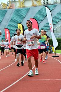 BIB: 1557, 1978, 1393
                            <button type="button" onclick="openModal(6099761)" class="btn btn-primary btn-sm float-right btn-popup" data-toggle="modal" data-target=".modal-high-quality">
                        <i class="fas fa-shopping-cart"></i> Add to Cart
                    </button>
                                            <button type="button" onclick="isThisMe(6099761, true)" class="btn btn-success btn-sm float-right btn-popup btn-isme hidden" data-toggle="tooltip" data-placement="bottom" title="นี่คือรูปของคุณใช่ไหม คลิกที่นี่เพื่อเอาเข้าอัลบั้ม">
                        <i class="fas fa-plus"></i> Add to album
                    </button>
                    <button type="button" onclick="isThisMe(6099761, false)" class="btn btn-warning btn-sm float-right btn-popup btn-isnotme hidden">
                        <i class="fas fa-ban"></i> Remove from album
                    </button>