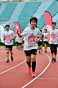 BIB: 5734, 3489, 3044
                            <button type="button" onclick="openModal(6099894)" class="btn btn-primary btn-sm float-right btn-popup" data-toggle="modal" data-target=".modal-high-quality">
                        <i class="fas fa-shopping-cart"></i> Add to Cart
                    </button>
                                            <button type="button" onclick="isThisMe(6099894, true)" class="btn btn-success btn-sm float-right btn-popup btn-isme hidden" data-toggle="tooltip" data-placement="bottom" title="นี่คือรูปของคุณใช่ไหม คลิกที่นี่เพื่อเอาเข้าอัลบั้ม">
                        <i class="fas fa-plus"></i> Add to album
                    </button>
                    <button type="button" onclick="isThisMe(6099894, false)" class="btn btn-warning btn-sm float-right btn-popup btn-isnotme hidden">
                        <i class="fas fa-ban"></i> Remove from album
                    </button>