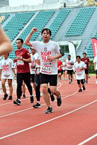 BIB: 3743, 4626, 1900, 1368
                            <button type="button" onclick="openModal(6099754)" class="btn btn-primary btn-sm float-right btn-popup" data-toggle="modal" data-target=".modal-high-quality">
                        <i class="fas fa-shopping-cart"></i> Add to Cart
                    </button>
                                            <button type="button" onclick="isThisMe(6099754, true)" class="btn btn-success btn-sm float-right btn-popup btn-isme hidden" data-toggle="tooltip" data-placement="bottom" title="นี่คือรูปของคุณใช่ไหม คลิกที่นี่เพื่อเอาเข้าอัลบั้ม">
                        <i class="fas fa-plus"></i> Add to album
                    </button>
                    <button type="button" onclick="isThisMe(6099754, false)" class="btn btn-warning btn-sm float-right btn-popup btn-isnotme hidden">
                        <i class="fas fa-ban"></i> Remove from album
                    </button>