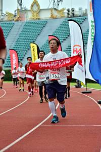 BIB: 3877, 1762, 334
                            <button type="button" onclick="openModal(6099947)" class="btn btn-primary btn-sm float-right btn-popup" data-toggle="modal" data-target=".modal-high-quality">
                        <i class="fas fa-shopping-cart"></i> Add to Cart
                    </button>
                                            <button type="button" onclick="isThisMe(6099947, true)" class="btn btn-success btn-sm float-right btn-popup btn-isme hidden" data-toggle="tooltip" data-placement="bottom" title="นี่คือรูปของคุณใช่ไหม คลิกที่นี่เพื่อเอาเข้าอัลบั้ม">
                        <i class="fas fa-plus"></i> Add to album
                    </button>
                    <button type="button" onclick="isThisMe(6099947, false)" class="btn btn-warning btn-sm float-right btn-popup btn-isnotme hidden">
                        <i class="fas fa-ban"></i> Remove from album
                    </button>