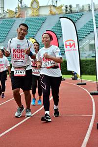 BIB: 3744, 3772, 3747
                            <button type="button" onclick="openModal(6099770)" class="btn btn-primary btn-sm float-right btn-popup" data-toggle="modal" data-target=".modal-high-quality">
                        <i class="fas fa-shopping-cart"></i> Add to Cart
                    </button>
                                            <button type="button" onclick="isThisMe(6099770, true)" class="btn btn-success btn-sm float-right btn-popup btn-isme hidden" data-toggle="tooltip" data-placement="bottom" title="นี่คือรูปของคุณใช่ไหม คลิกที่นี่เพื่อเอาเข้าอัลบั้ม">
                        <i class="fas fa-plus"></i> Add to album
                    </button>
                    <button type="button" onclick="isThisMe(6099770, false)" class="btn btn-warning btn-sm float-right btn-popup btn-isnotme hidden">
                        <i class="fas fa-ban"></i> Remove from album
                    </button>