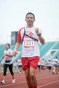 BIB: 1331
                            <button type="button" onclick="openModal(6077631)" class="btn btn-primary btn-sm float-right btn-popup" data-toggle="modal" data-target=".modal-high-quality">
                        <i class="fas fa-shopping-cart"></i> Add to Cart
                    </button>
                                            <button type="button" onclick="isThisMe(6077631, true)" class="btn btn-success btn-sm float-right btn-popup btn-isme hidden" data-toggle="tooltip" data-placement="bottom" title="นี่คือรูปของคุณใช่ไหม คลิกที่นี่เพื่อเอาเข้าอัลบั้ม">
                        <i class="fas fa-plus"></i> Add to album
                    </button>
                    <button type="button" onclick="isThisMe(6077631, false)" class="btn btn-warning btn-sm float-right btn-popup btn-isnotme hidden">
                        <i class="fas fa-ban"></i> Remove from album
                    </button>