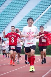 BIB: 1884, 1322, 3595
                            <button type="button" onclick="openModal(6069704)" class="btn btn-primary btn-sm float-right btn-popup" data-toggle="modal" data-target=".modal-high-quality">
                        <i class="fas fa-shopping-cart"></i> Add to Cart
                    </button>
                                            <button type="button" onclick="isThisMe(6069704, true)" class="btn btn-success btn-sm float-right btn-popup btn-isme hidden" data-toggle="tooltip" data-placement="bottom" title="นี่คือรูปของคุณใช่ไหม คลิกที่นี่เพื่อเอาเข้าอัลบั้ม">
                        <i class="fas fa-plus"></i> Add to album
                    </button>
                    <button type="button" onclick="isThisMe(6069704, false)" class="btn btn-warning btn-sm float-right btn-popup btn-isnotme hidden">
                        <i class="fas fa-ban"></i> Remove from album
                    </button>