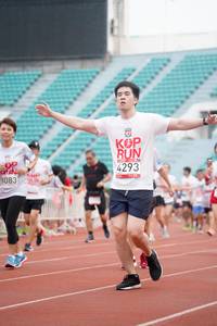 BIB: 4293, 8083
                            <button type="button" onclick="openModal(6061755)" class="btn btn-primary btn-sm float-right btn-popup" data-toggle="modal" data-target=".modal-high-quality">
                        <i class="fas fa-shopping-cart"></i> Add to Cart
                    </button>
                                            <button type="button" onclick="isThisMe(6061755, true)" class="btn btn-success btn-sm float-right btn-popup btn-isme hidden" data-toggle="tooltip" data-placement="bottom" title="นี่คือรูปของคุณใช่ไหม คลิกที่นี่เพื่อเอาเข้าอัลบั้ม">
                        <i class="fas fa-plus"></i> Add to album
                    </button>
                    <button type="button" onclick="isThisMe(6061755, false)" class="btn btn-warning btn-sm float-right btn-popup btn-isnotme hidden">
                        <i class="fas fa-ban"></i> Remove from album
                    </button>