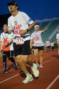 BIB: 1376, 7433
                            <button type="button" onclick="openModal(6109636)" class="btn btn-primary btn-sm float-right btn-popup" data-toggle="modal" data-target=".modal-high-quality">
                        <i class="fas fa-shopping-cart"></i> Add to Cart
                    </button>
                                            <button type="button" onclick="isThisMe(6109636, true)" class="btn btn-success btn-sm float-right btn-popup btn-isme hidden" data-toggle="tooltip" data-placement="bottom" title="นี่คือรูปของคุณใช่ไหม คลิกที่นี่เพื่อเอาเข้าอัลบั้ม">
                        <i class="fas fa-plus"></i> Add to album
                    </button>
                    <button type="button" onclick="isThisMe(6109636, false)" class="btn btn-warning btn-sm float-right btn-popup btn-isnotme hidden">
                        <i class="fas fa-ban"></i> Remove from album
                    </button>