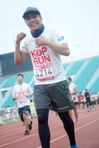 BIB: 4214, 2019, 826
                            <button type="button" onclick="openModal(6077883)" class="btn btn-primary btn-sm float-right btn-popup" data-toggle="modal" data-target=".modal-high-quality">
                        <i class="fas fa-shopping-cart"></i> Add to Cart
                    </button>
                                            <button type="button" onclick="isThisMe(6077883, true)" class="btn btn-success btn-sm float-right btn-popup btn-isme hidden" data-toggle="tooltip" data-placement="bottom" title="นี่คือรูปของคุณใช่ไหม คลิกที่นี่เพื่อเอาเข้าอัลบั้ม">
                        <i class="fas fa-plus"></i> Add to album
                    </button>
                    <button type="button" onclick="isThisMe(6077883, false)" class="btn btn-warning btn-sm float-right btn-popup btn-isnotme hidden">
                        <i class="fas fa-ban"></i> Remove from album
                    </button>