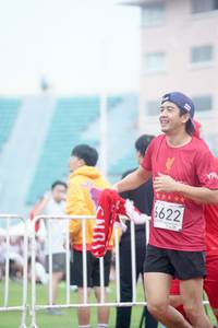 BIB: 6622
                            <button type="button" onclick="openModal(6069800)" class="btn btn-primary btn-sm float-right btn-popup" data-toggle="modal" data-target=".modal-high-quality">
                        <i class="fas fa-shopping-cart"></i> Add to Cart
                    </button>
                                            <button type="button" onclick="isThisMe(6069800, true)" class="btn btn-success btn-sm float-right btn-popup btn-isme hidden" data-toggle="tooltip" data-placement="bottom" title="นี่คือรูปของคุณใช่ไหม คลิกที่นี่เพื่อเอาเข้าอัลบั้ม">
                        <i class="fas fa-plus"></i> Add to album
                    </button>
                    <button type="button" onclick="isThisMe(6069800, false)" class="btn btn-warning btn-sm float-right btn-popup btn-isnotme hidden">
                        <i class="fas fa-ban"></i> Remove from album
                    </button>