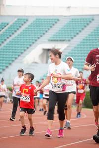 BIB: 324, 6955, 2757
                            <button type="button" onclick="openModal(6057054)" class="btn btn-primary btn-sm float-right btn-popup" data-toggle="modal" data-target=".modal-high-quality">
                        <i class="fas fa-shopping-cart"></i> Add to Cart
                    </button>
                                            <button type="button" onclick="isThisMe(6057054, true)" class="btn btn-success btn-sm float-right btn-popup btn-isme hidden" data-toggle="tooltip" data-placement="bottom" title="นี่คือรูปของคุณใช่ไหม คลิกที่นี่เพื่อเอาเข้าอัลบั้ม">
                        <i class="fas fa-plus"></i> Add to album
                    </button>
                    <button type="button" onclick="isThisMe(6057054, false)" class="btn btn-warning btn-sm float-right btn-popup btn-isnotme hidden">
                        <i class="fas fa-ban"></i> Remove from album
                    </button>