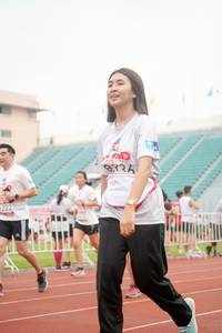 BIB: 336, 222
                            <button type="button" onclick="openModal(6061472)" class="btn btn-primary btn-sm float-right btn-popup" data-toggle="modal" data-target=".modal-high-quality">
                        <i class="fas fa-shopping-cart"></i> Add to Cart
                    </button>
                                            <button type="button" onclick="isThisMe(6061472, true)" class="btn btn-success btn-sm float-right btn-popup btn-isme hidden" data-toggle="tooltip" data-placement="bottom" title="นี่คือรูปของคุณใช่ไหม คลิกที่นี่เพื่อเอาเข้าอัลบั้ม">
                        <i class="fas fa-plus"></i> Add to album
                    </button>
                    <button type="button" onclick="isThisMe(6061472, false)" class="btn btn-warning btn-sm float-right btn-popup btn-isnotme hidden">
                        <i class="fas fa-ban"></i> Remove from album
                    </button>