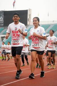 BIB: 4591, 2019, 4590, 3412
                            <button type="button" onclick="openModal(6046347)" class="btn btn-primary btn-sm float-right btn-popup" data-toggle="modal" data-target=".modal-high-quality">
                        <i class="fas fa-shopping-cart"></i> Add to Cart
                    </button>
                                            <button type="button" onclick="isThisMe(6046347, true)" class="btn btn-success btn-sm float-right btn-popup btn-isme hidden" data-toggle="tooltip" data-placement="bottom" title="นี่คือรูปของคุณใช่ไหม คลิกที่นี่เพื่อเอาเข้าอัลบั้ม">
                        <i class="fas fa-plus"></i> Add to album
                    </button>
                    <button type="button" onclick="isThisMe(6046347, false)" class="btn btn-warning btn-sm float-right btn-popup btn-isnotme hidden">
                        <i class="fas fa-ban"></i> Remove from album
                    </button>