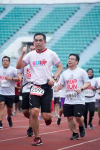 BIB: 065, 667, 2092, 8860
                            <button type="button" onclick="openModal(6071959)" class="btn btn-primary btn-sm float-right btn-popup" data-toggle="modal" data-target=".modal-high-quality">
                        <i class="fas fa-shopping-cart"></i> Add to Cart
                    </button>
                                            <button type="button" onclick="isThisMe(6071959, true)" class="btn btn-success btn-sm float-right btn-popup btn-isme hidden" data-toggle="tooltip" data-placement="bottom" title="นี่คือรูปของคุณใช่ไหม คลิกที่นี่เพื่อเอาเข้าอัลบั้ม">
                        <i class="fas fa-plus"></i> Add to album
                    </button>
                    <button type="button" onclick="isThisMe(6071959, false)" class="btn btn-warning btn-sm float-right btn-popup btn-isnotme hidden">
                        <i class="fas fa-ban"></i> Remove from album
                    </button>