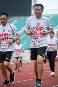 BIB: 201, 8659, 8643, 6866
                            <button type="button" onclick="openModal(6071939)" class="btn btn-primary btn-sm float-right btn-popup" data-toggle="modal" data-target=".modal-high-quality">
                        <i class="fas fa-shopping-cart"></i> Add to Cart
                    </button>
                                            <button type="button" onclick="isThisMe(6071939, true)" class="btn btn-success btn-sm float-right btn-popup btn-isme hidden" data-toggle="tooltip" data-placement="bottom" title="นี่คือรูปของคุณใช่ไหม คลิกที่นี่เพื่อเอาเข้าอัลบั้ม">
                        <i class="fas fa-plus"></i> Add to album
                    </button>
                    <button type="button" onclick="isThisMe(6071939, false)" class="btn btn-warning btn-sm float-right btn-popup btn-isnotme hidden">
                        <i class="fas fa-ban"></i> Remove from album
                    </button>