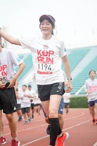 BIB: 1194
                            <button type="button" onclick="openModal(6077800)" class="btn btn-primary btn-sm float-right btn-popup" data-toggle="modal" data-target=".modal-high-quality">
                        <i class="fas fa-shopping-cart"></i> Add to Cart
                    </button>
                                            <button type="button" onclick="isThisMe(6077800, true)" class="btn btn-success btn-sm float-right btn-popup btn-isme hidden" data-toggle="tooltip" data-placement="bottom" title="นี่คือรูปของคุณใช่ไหม คลิกที่นี่เพื่อเอาเข้าอัลบั้ม">
                        <i class="fas fa-plus"></i> Add to album
                    </button>
                    <button type="button" onclick="isThisMe(6077800, false)" class="btn btn-warning btn-sm float-right btn-popup btn-isnotme hidden">
                        <i class="fas fa-ban"></i> Remove from album
                    </button>