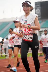 BIB: 201, 2654, 2940
                            <button type="button" onclick="openModal(6050359)" class="btn btn-primary btn-sm float-right btn-popup" data-toggle="modal" data-target=".modal-high-quality">
                        <i class="fas fa-shopping-cart"></i> Add to Cart
                    </button>
                                            <button type="button" onclick="isThisMe(6050359, true)" class="btn btn-success btn-sm float-right btn-popup btn-isme hidden" data-toggle="tooltip" data-placement="bottom" title="นี่คือรูปของคุณใช่ไหม คลิกที่นี่เพื่อเอาเข้าอัลบั้ม">
                        <i class="fas fa-plus"></i> Add to album
                    </button>
                    <button type="button" onclick="isThisMe(6050359, false)" class="btn btn-warning btn-sm float-right btn-popup btn-isnotme hidden">
                        <i class="fas fa-ban"></i> Remove from album
                    </button>