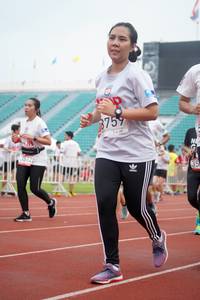 BIB: 875, 8372
                            <button type="button" onclick="openModal(6069770)" class="btn btn-primary btn-sm float-right btn-popup" data-toggle="modal" data-target=".modal-high-quality">
                        <i class="fas fa-shopping-cart"></i> Add to Cart
                    </button>
                                            <button type="button" onclick="isThisMe(6069770, true)" class="btn btn-success btn-sm float-right btn-popup btn-isme hidden" data-toggle="tooltip" data-placement="bottom" title="นี่คือรูปของคุณใช่ไหม คลิกที่นี่เพื่อเอาเข้าอัลบั้ม">
                        <i class="fas fa-plus"></i> Add to album
                    </button>
                    <button type="button" onclick="isThisMe(6069770, false)" class="btn btn-warning btn-sm float-right btn-popup btn-isnotme hidden">
                        <i class="fas fa-ban"></i> Remove from album
                    </button>