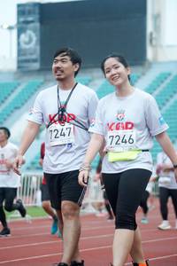 BIB: 7246, 7247
                            <button type="button" onclick="openModal(6077584)" class="btn btn-primary btn-sm float-right btn-popup" data-toggle="modal" data-target=".modal-high-quality">
                        <i class="fas fa-shopping-cart"></i> Add to Cart
                    </button>
                                            <button type="button" onclick="isThisMe(6077584, true)" class="btn btn-success btn-sm float-right btn-popup btn-isme hidden" data-toggle="tooltip" data-placement="bottom" title="นี่คือรูปของคุณใช่ไหม คลิกที่นี่เพื่อเอาเข้าอัลบั้ม">
                        <i class="fas fa-plus"></i> Add to album
                    </button>
                    <button type="button" onclick="isThisMe(6077584, false)" class="btn btn-warning btn-sm float-right btn-popup btn-isnotme hidden">
                        <i class="fas fa-ban"></i> Remove from album
                    </button>