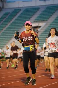 BIB: 936, 
                            <button type="button" onclick="openModal(6071598)" class="btn btn-primary btn-sm float-right btn-popup" data-toggle="modal" data-target=".modal-high-quality">
                        <i class="fas fa-shopping-cart"></i> Add to Cart
                    </button>
                                            <button type="button" onclick="isThisMe(6071598, true)" class="btn btn-success btn-sm float-right btn-popup btn-isme hidden" data-toggle="tooltip" data-placement="bottom" title="นี่คือรูปของคุณใช่ไหม คลิกที่นี่เพื่อเอาเข้าอัลบั้ม">
                        <i class="fas fa-plus"></i> Add to album
                    </button>
                    <button type="button" onclick="isThisMe(6071598, false)" class="btn btn-warning btn-sm float-right btn-popup btn-isnotme hidden">
                        <i class="fas fa-ban"></i> Remove from album
                    </button>