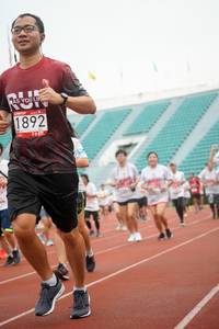 BIB: 1892
                            <button type="button" onclick="openModal(6069673)" class="btn btn-primary btn-sm float-right btn-popup" data-toggle="modal" data-target=".modal-high-quality">
                        <i class="fas fa-shopping-cart"></i> Add to Cart
                    </button>
                                            <button type="button" onclick="isThisMe(6069673, true)" class="btn btn-success btn-sm float-right btn-popup btn-isme hidden" data-toggle="tooltip" data-placement="bottom" title="นี่คือรูปของคุณใช่ไหม คลิกที่นี่เพื่อเอาเข้าอัลบั้ม">
                        <i class="fas fa-plus"></i> Add to album
                    </button>
                    <button type="button" onclick="isThisMe(6069673, false)" class="btn btn-warning btn-sm float-right btn-popup btn-isnotme hidden">
                        <i class="fas fa-ban"></i> Remove from album
                    </button>