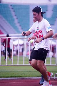 BIB: 
                            <button type="button" onclick="openModal(6071947)" class="btn btn-primary btn-sm float-right btn-popup" data-toggle="modal" data-target=".modal-high-quality">
                        <i class="fas fa-shopping-cart"></i> Add to Cart
                    </button>
                                            <button type="button" onclick="isThisMe(6071947, true)" class="btn btn-success btn-sm float-right btn-popup btn-isme hidden" data-toggle="tooltip" data-placement="bottom" title="นี่คือรูปของคุณใช่ไหม คลิกที่นี่เพื่อเอาเข้าอัลบั้ม">
                        <i class="fas fa-plus"></i> Add to album
                    </button>
                    <button type="button" onclick="isThisMe(6071947, false)" class="btn btn-warning btn-sm float-right btn-popup btn-isnotme hidden">
                        <i class="fas fa-ban"></i> Remove from album
                    </button>