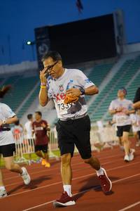 BIB: 733
                            <button type="button" onclick="openModal(6109727)" class="btn btn-primary btn-sm float-right btn-popup" data-toggle="modal" data-target=".modal-high-quality">
                        <i class="fas fa-shopping-cart"></i> Add to Cart
                    </button>
                                            <button type="button" onclick="isThisMe(6109727, true)" class="btn btn-success btn-sm float-right btn-popup btn-isme hidden" data-toggle="tooltip" data-placement="bottom" title="นี่คือรูปของคุณใช่ไหม คลิกที่นี่เพื่อเอาเข้าอัลบั้ม">
                        <i class="fas fa-plus"></i> Add to album
                    </button>
                    <button type="button" onclick="isThisMe(6109727, false)" class="btn btn-warning btn-sm float-right btn-popup btn-isnotme hidden">
                        <i class="fas fa-ban"></i> Remove from album
                    </button>