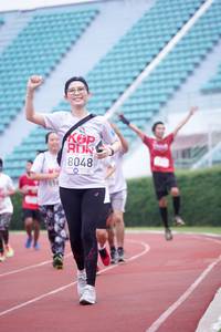 BIB: 8048
                            <button type="button" onclick="openModal(6069676)" class="btn btn-primary btn-sm float-right btn-popup" data-toggle="modal" data-target=".modal-high-quality">
                        <i class="fas fa-shopping-cart"></i> Add to Cart
                    </button>
                                            <button type="button" onclick="isThisMe(6069676, true)" class="btn btn-success btn-sm float-right btn-popup btn-isme hidden" data-toggle="tooltip" data-placement="bottom" title="นี่คือรูปของคุณใช่ไหม คลิกที่นี่เพื่อเอาเข้าอัลบั้ม">
                        <i class="fas fa-plus"></i> Add to album
                    </button>
                    <button type="button" onclick="isThisMe(6069676, false)" class="btn btn-warning btn-sm float-right btn-popup btn-isnotme hidden">
                        <i class="fas fa-ban"></i> Remove from album
                    </button>