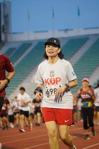 BIB: 698
                            <button type="button" onclick="openModal(6071595)" class="btn btn-primary btn-sm float-right btn-popup" data-toggle="modal" data-target=".modal-high-quality">
                        <i class="fas fa-shopping-cart"></i> Add to Cart
                    </button>
                                            <button type="button" onclick="isThisMe(6071595, true)" class="btn btn-success btn-sm float-right btn-popup btn-isme hidden" data-toggle="tooltip" data-placement="bottom" title="นี่คือรูปของคุณใช่ไหม คลิกที่นี่เพื่อเอาเข้าอัลบั้ม">
                        <i class="fas fa-plus"></i> Add to album
                    </button>
                    <button type="button" onclick="isThisMe(6071595, false)" class="btn btn-warning btn-sm float-right btn-popup btn-isnotme hidden">
                        <i class="fas fa-ban"></i> Remove from album
                    </button>