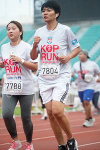 BIB: 2019, 7804, 7788
                            <button type="button" onclick="openModal(6070095)" class="btn btn-primary btn-sm float-right btn-popup" data-toggle="modal" data-target=".modal-high-quality">
                        <i class="fas fa-shopping-cart"></i> Add to Cart
                    </button>
                                            <button type="button" onclick="isThisMe(6070095, true)" class="btn btn-success btn-sm float-right btn-popup btn-isme hidden" data-toggle="tooltip" data-placement="bottom" title="นี่คือรูปของคุณใช่ไหม คลิกที่นี่เพื่อเอาเข้าอัลบั้ม">
                        <i class="fas fa-plus"></i> Add to album
                    </button>
                    <button type="button" onclick="isThisMe(6070095, false)" class="btn btn-warning btn-sm float-right btn-popup btn-isnotme hidden">
                        <i class="fas fa-ban"></i> Remove from album
                    </button>