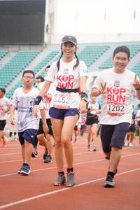 BIB: 1202, 4452
                            <button type="button" onclick="openModal(6053247)" class="btn btn-primary btn-sm float-right btn-popup" data-toggle="modal" data-target=".modal-high-quality">
                        <i class="fas fa-shopping-cart"></i> Add to Cart
                    </button>
                                            <button type="button" onclick="isThisMe(6053247, true)" class="btn btn-success btn-sm float-right btn-popup btn-isme hidden" data-toggle="tooltip" data-placement="bottom" title="นี่คือรูปของคุณใช่ไหม คลิกที่นี่เพื่อเอาเข้าอัลบั้ม">
                        <i class="fas fa-plus"></i> Add to album
                    </button>
                    <button type="button" onclick="isThisMe(6053247, false)" class="btn btn-warning btn-sm float-right btn-popup btn-isnotme hidden">
                        <i class="fas fa-ban"></i> Remove from album
                    </button>