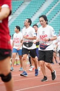 BIB: 5368, 3804, 5288
                            <button type="button" onclick="openModal(6053360)" class="btn btn-primary btn-sm float-right btn-popup" data-toggle="modal" data-target=".modal-high-quality">
                        <i class="fas fa-shopping-cart"></i> Add to Cart
                    </button>
                                            <button type="button" onclick="isThisMe(6053360, true)" class="btn btn-success btn-sm float-right btn-popup btn-isme hidden" data-toggle="tooltip" data-placement="bottom" title="นี่คือรูปของคุณใช่ไหม คลิกที่นี่เพื่อเอาเข้าอัลบั้ม">
                        <i class="fas fa-plus"></i> Add to album
                    </button>
                    <button type="button" onclick="isThisMe(6053360, false)" class="btn btn-warning btn-sm float-right btn-popup btn-isnotme hidden">
                        <i class="fas fa-ban"></i> Remove from album
                    </button>