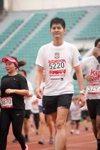 BIB: 5220, 2019, 3297, 3870
                            <button type="button" onclick="openModal(6050185)" class="btn btn-primary btn-sm float-right btn-popup" data-toggle="modal" data-target=".modal-high-quality">
                        <i class="fas fa-shopping-cart"></i> Add to Cart
                    </button>
                                            <button type="button" onclick="isThisMe(6050185, true)" class="btn btn-success btn-sm float-right btn-popup btn-isme hidden" data-toggle="tooltip" data-placement="bottom" title="นี่คือรูปของคุณใช่ไหม คลิกที่นี่เพื่อเอาเข้าอัลบั้ม">
                        <i class="fas fa-plus"></i> Add to album
                    </button>
                    <button type="button" onclick="isThisMe(6050185, false)" class="btn btn-warning btn-sm float-right btn-popup btn-isnotme hidden">
                        <i class="fas fa-ban"></i> Remove from album
                    </button>