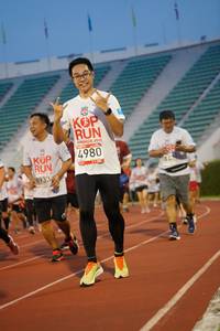 BIB: 200, 4980, 933
                            <button type="button" onclick="openModal(6071553)" class="btn btn-primary btn-sm float-right btn-popup" data-toggle="modal" data-target=".modal-high-quality">
                        <i class="fas fa-shopping-cart"></i> Add to Cart
                    </button>
                                            <button type="button" onclick="isThisMe(6071553, true)" class="btn btn-success btn-sm float-right btn-popup btn-isme hidden" data-toggle="tooltip" data-placement="bottom" title="นี่คือรูปของคุณใช่ไหม คลิกที่นี่เพื่อเอาเข้าอัลบั้ม">
                        <i class="fas fa-plus"></i> Add to album
                    </button>
                    <button type="button" onclick="isThisMe(6071553, false)" class="btn btn-warning btn-sm float-right btn-popup btn-isnotme hidden">
                        <i class="fas fa-ban"></i> Remove from album
                    </button>