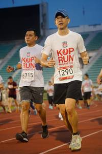 BIB: 201, 6715, 1290
                            <button type="button" onclick="openModal(6109892)" class="btn btn-primary btn-sm float-right btn-popup" data-toggle="modal" data-target=".modal-high-quality">
                        <i class="fas fa-shopping-cart"></i> Add to Cart
                    </button>
                                            <button type="button" onclick="isThisMe(6109892, true)" class="btn btn-success btn-sm float-right btn-popup btn-isme hidden" data-toggle="tooltip" data-placement="bottom" title="นี่คือรูปของคุณใช่ไหม คลิกที่นี่เพื่อเอาเข้าอัลบั้ม">
                        <i class="fas fa-plus"></i> Add to album
                    </button>
                    <button type="button" onclick="isThisMe(6109892, false)" class="btn btn-warning btn-sm float-right btn-popup btn-isnotme hidden">
                        <i class="fas fa-ban"></i> Remove from album
                    </button>